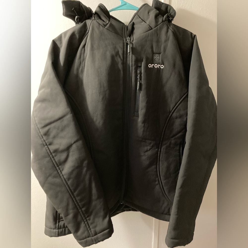 Womens ORORO heated jacket.